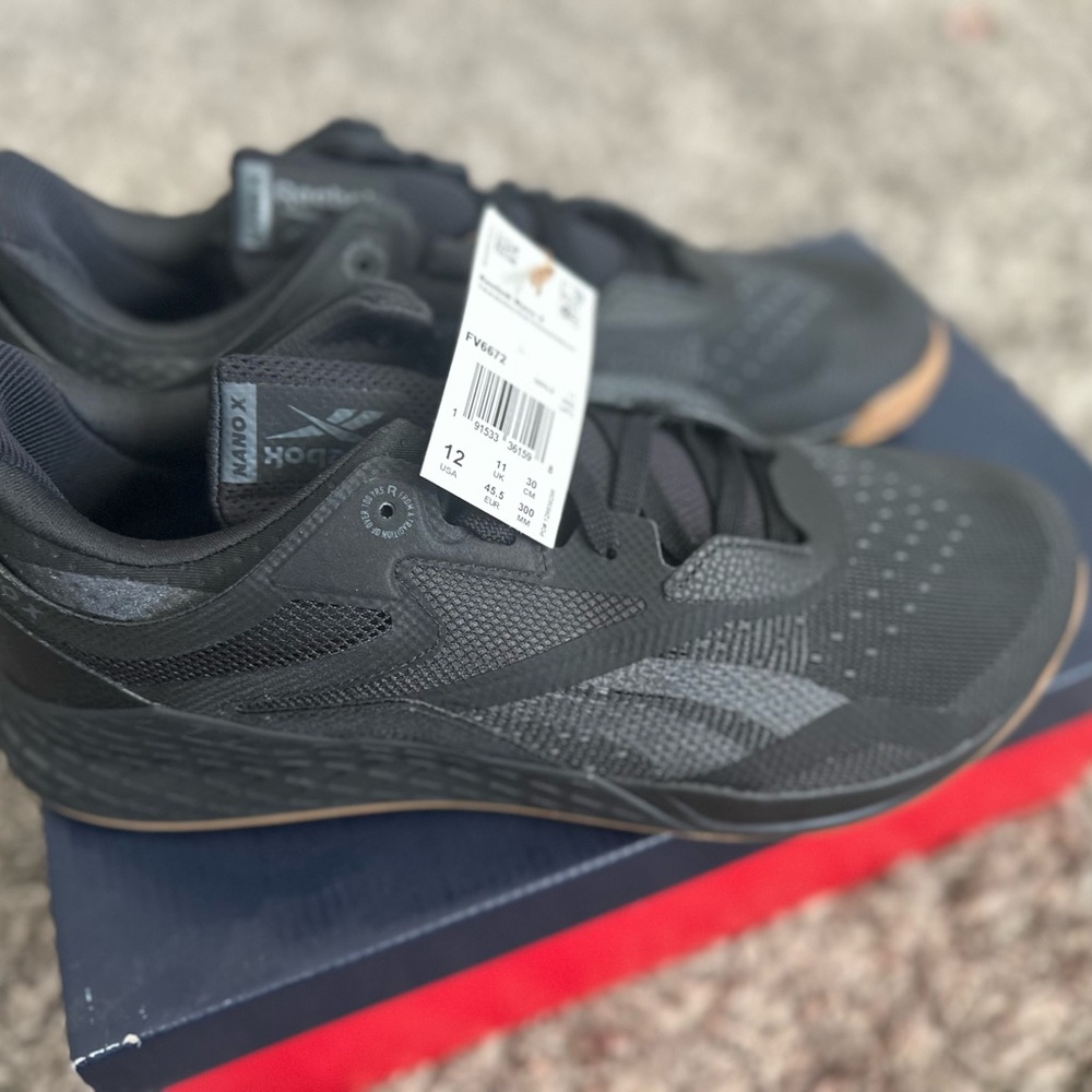 Brand new nano x mens size 12 all black
